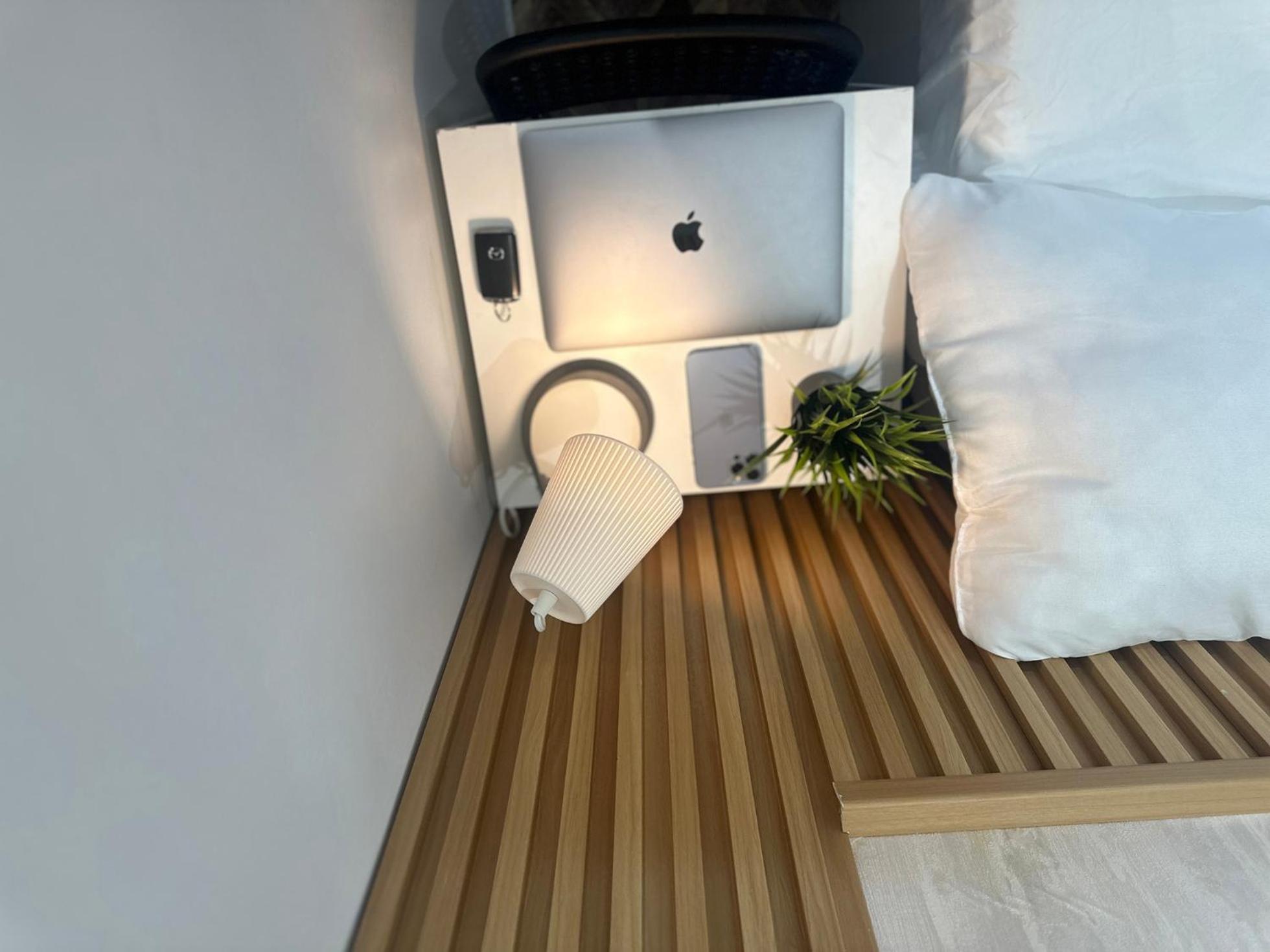 Quiet Partition Room In Tecom Barsha Heights 두바이 외부 사진
